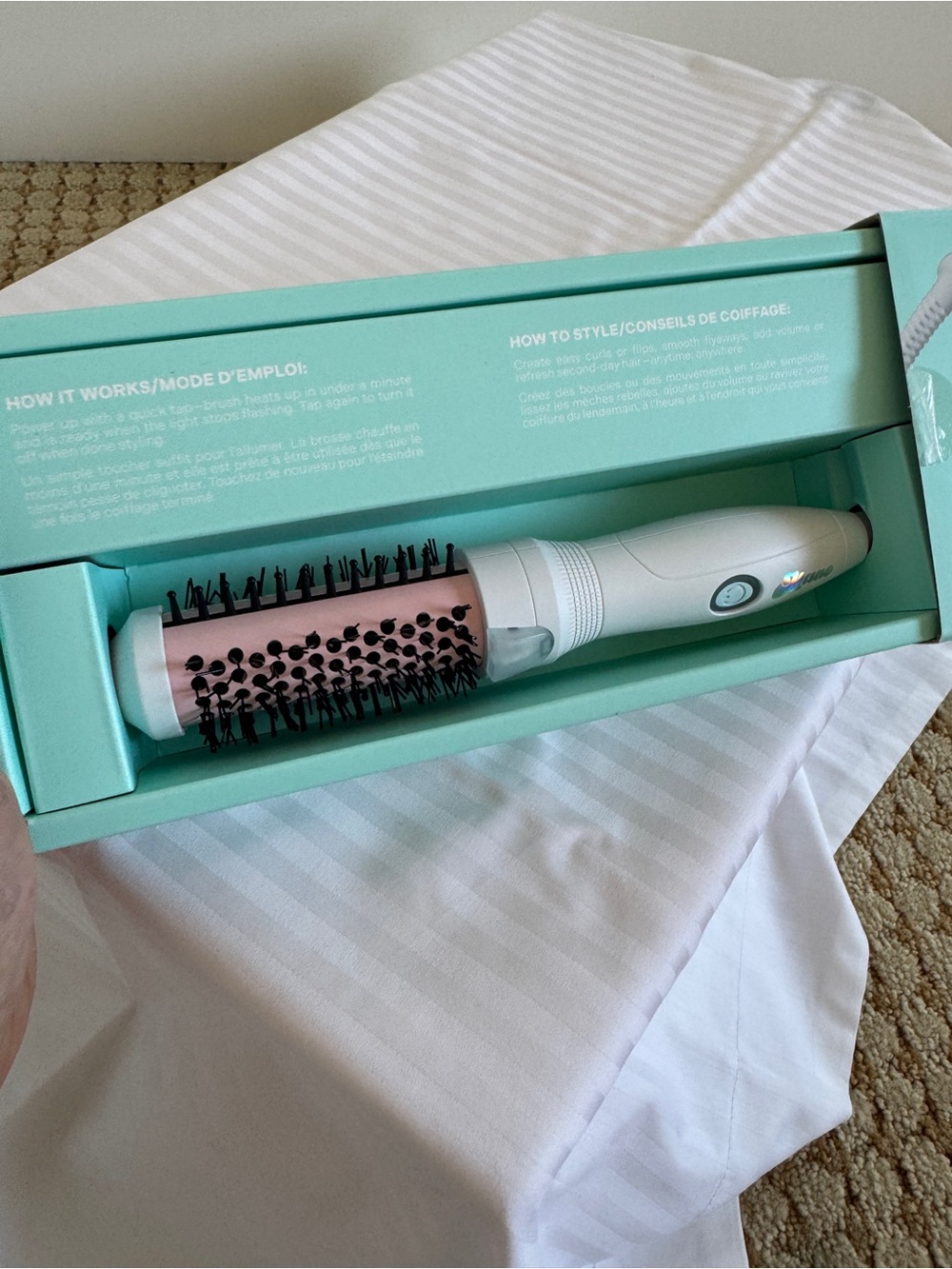 Mane “It’s Giving Petite” Mini Hot Round Brush – NEW - Picture 2 of 2